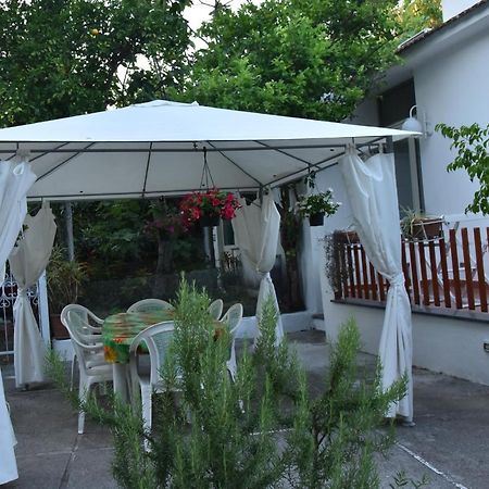B&B Villa Gemini Сант'Анджелло Экстерьер фото